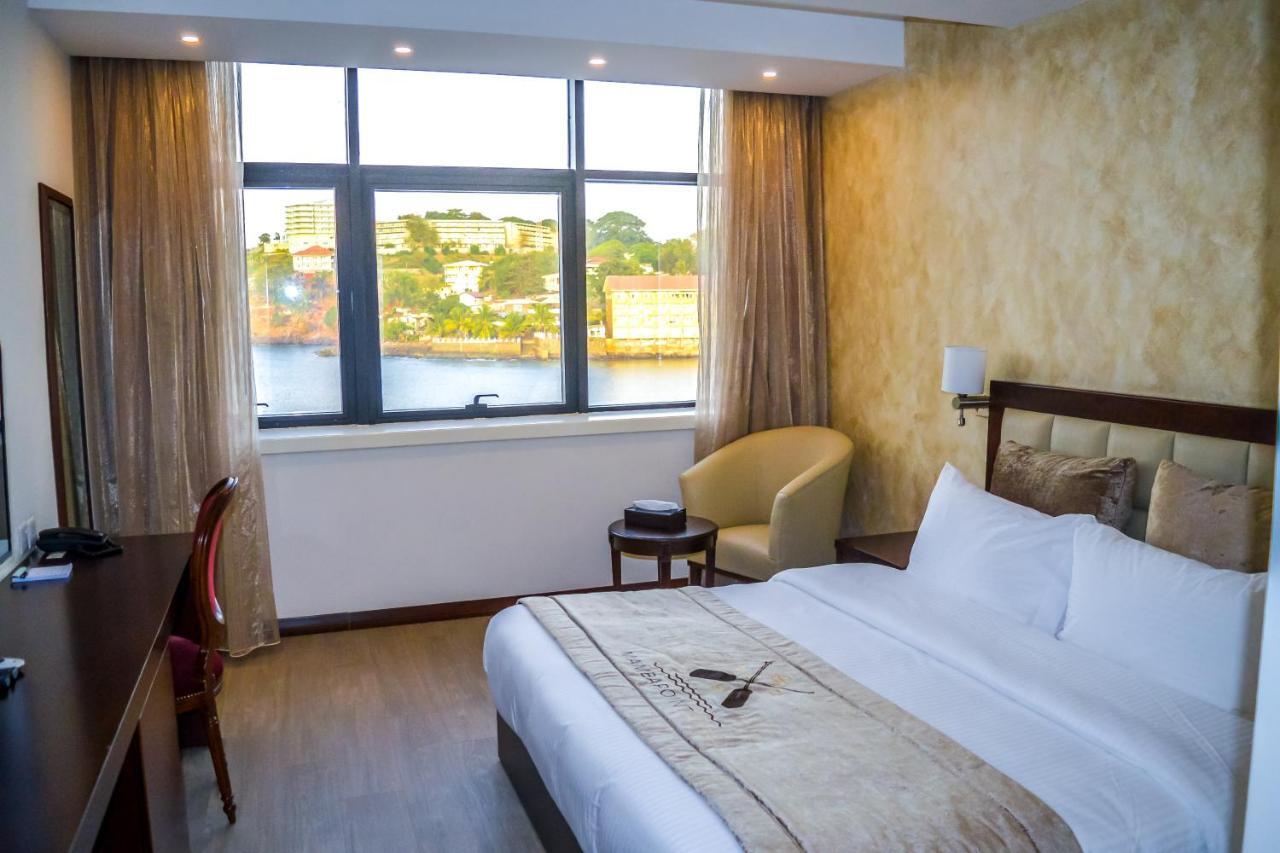 Mamba Point Hotel Freetown Exteriör bild