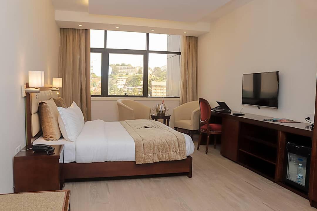 Mamba Point Hotel Freetown Exteriör bild